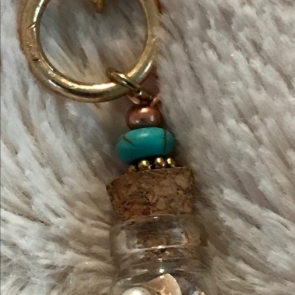 New HANDMADE SEASHELLS/TURQUOISE VIAL NECKLACE - Picture 6 of 7